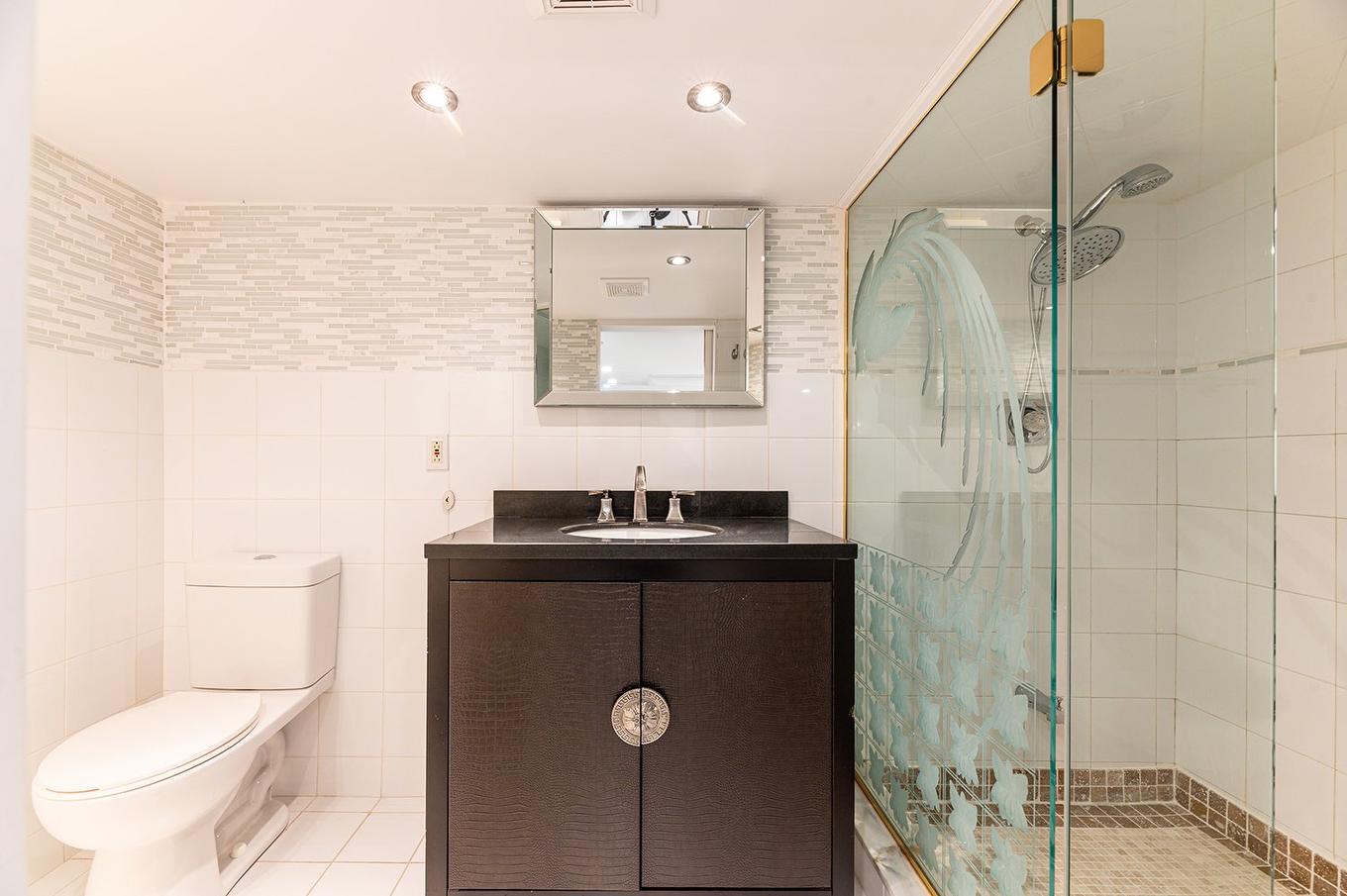 Bathroom - 8855 Boul. Gouin E., Montréal (Rivière-Des-Prairies/Pointe-Aux-Trembles), QC - Indoor Photo Showing Bathroom