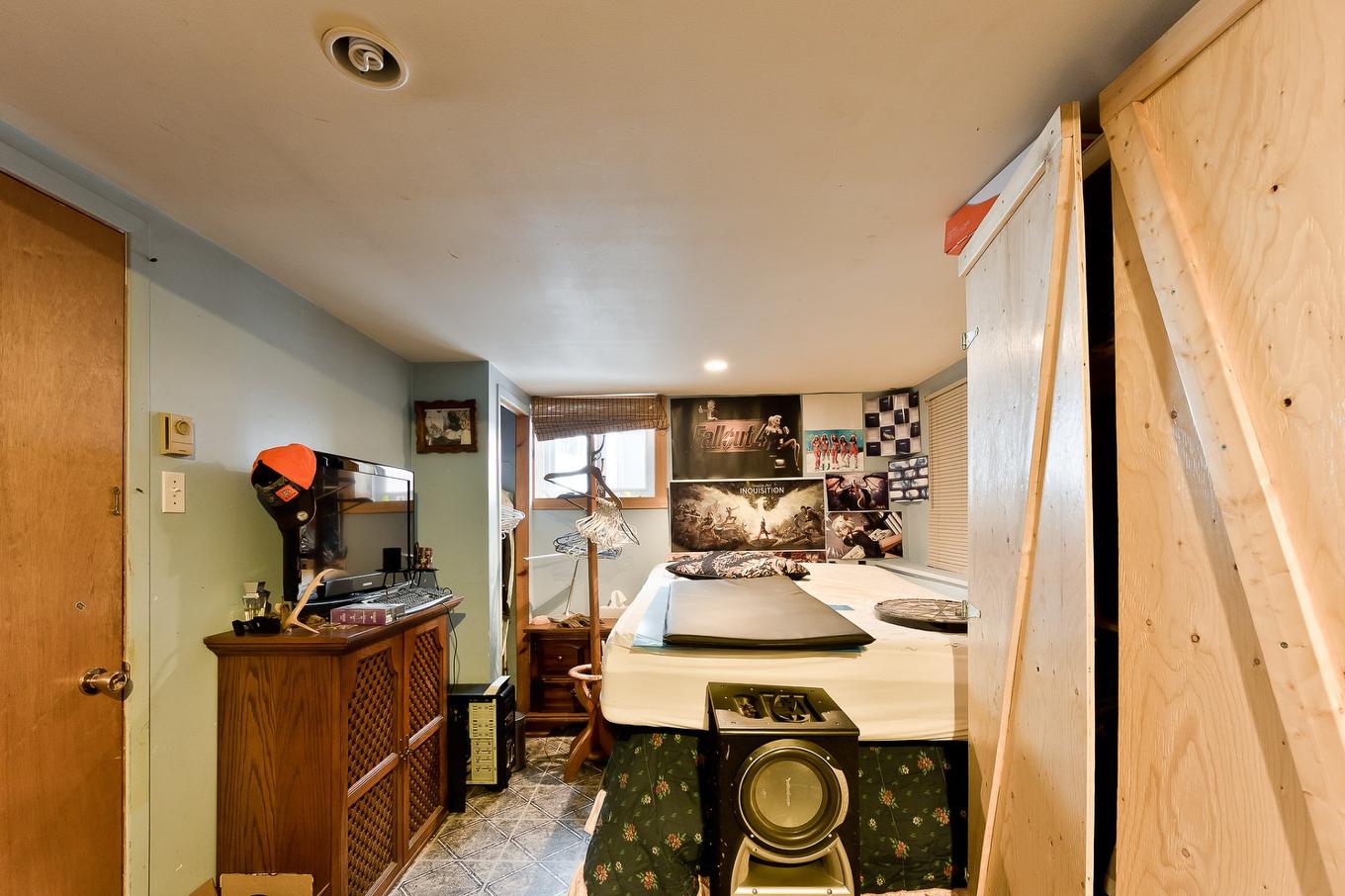 Bedroom - 353 Ch. St-Pierre, Saint-Claude, QC - Indoor Photo Showing Other Room