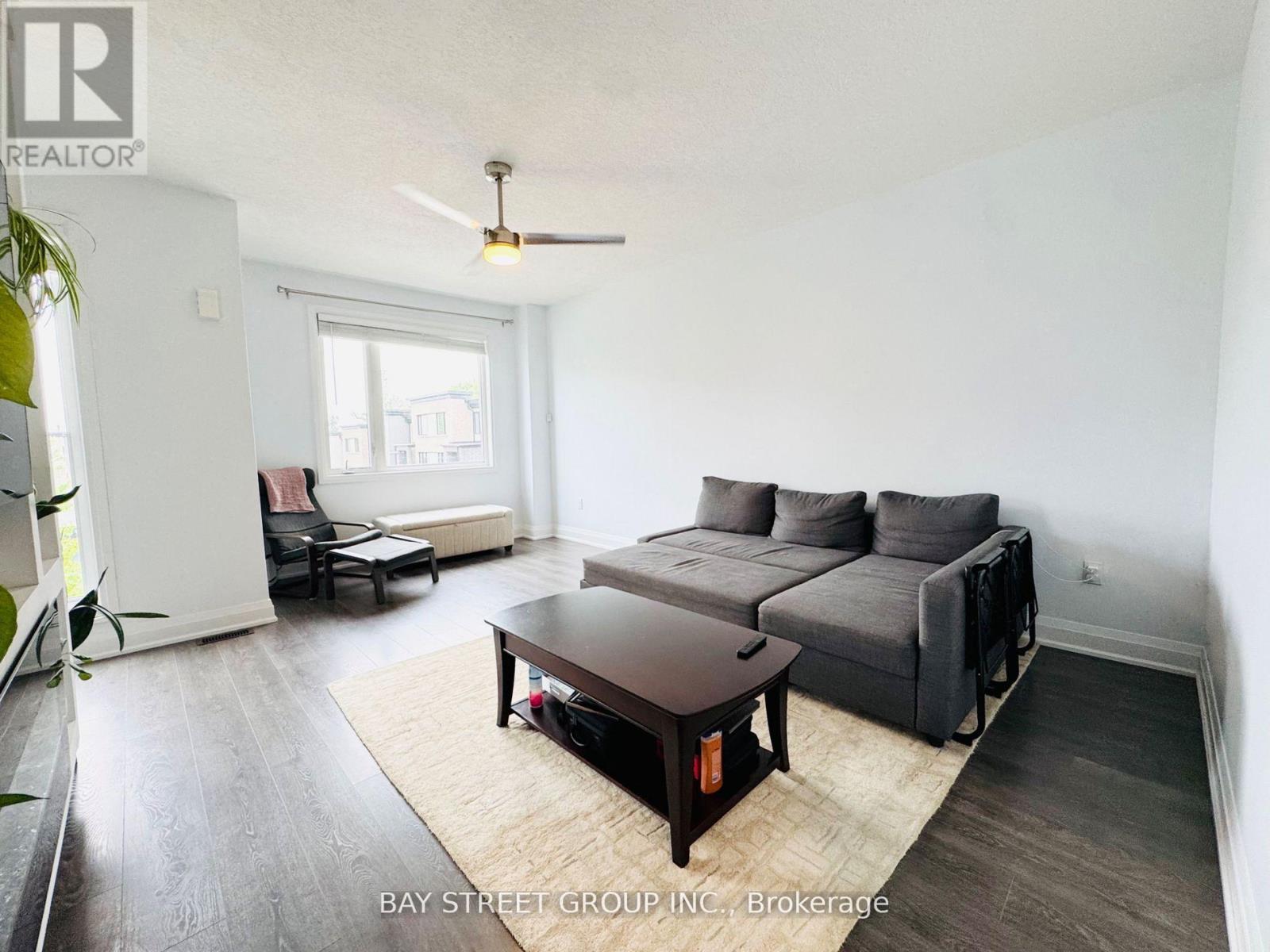 26 - 199 Ardagh Road, Barrie, ON - Indoor Photo Showing Living Room