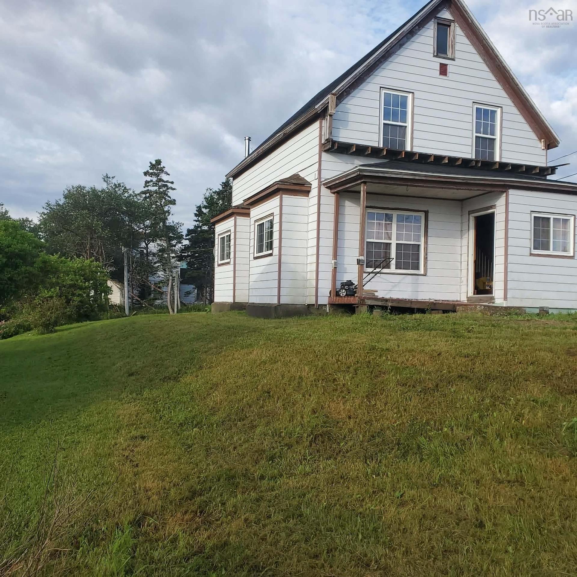 7 Centennial Street, Canso, NS