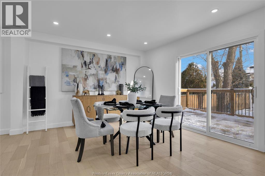 2250 Moy, Windsor, ON - Indoor Photo Showing Dining Room