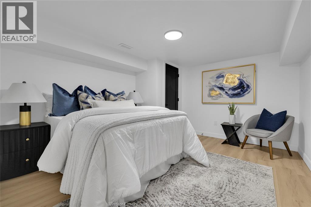 2250 Moy, Windsor, ON - Indoor Photo Showing Bedroom