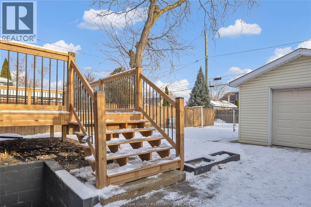 2250 Moy, Windsor, ON - Outdoor
