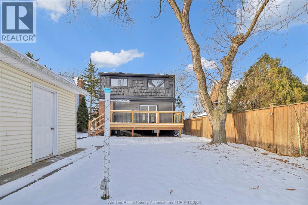 2250 Moy, Windsor, ON - Outdoor With Deck Patio Veranda