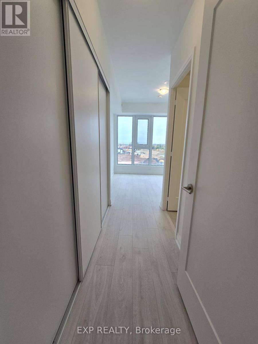 419 - 412 Silver Maple Road, Oakville, ON - Indoor Photo Showing Other Room