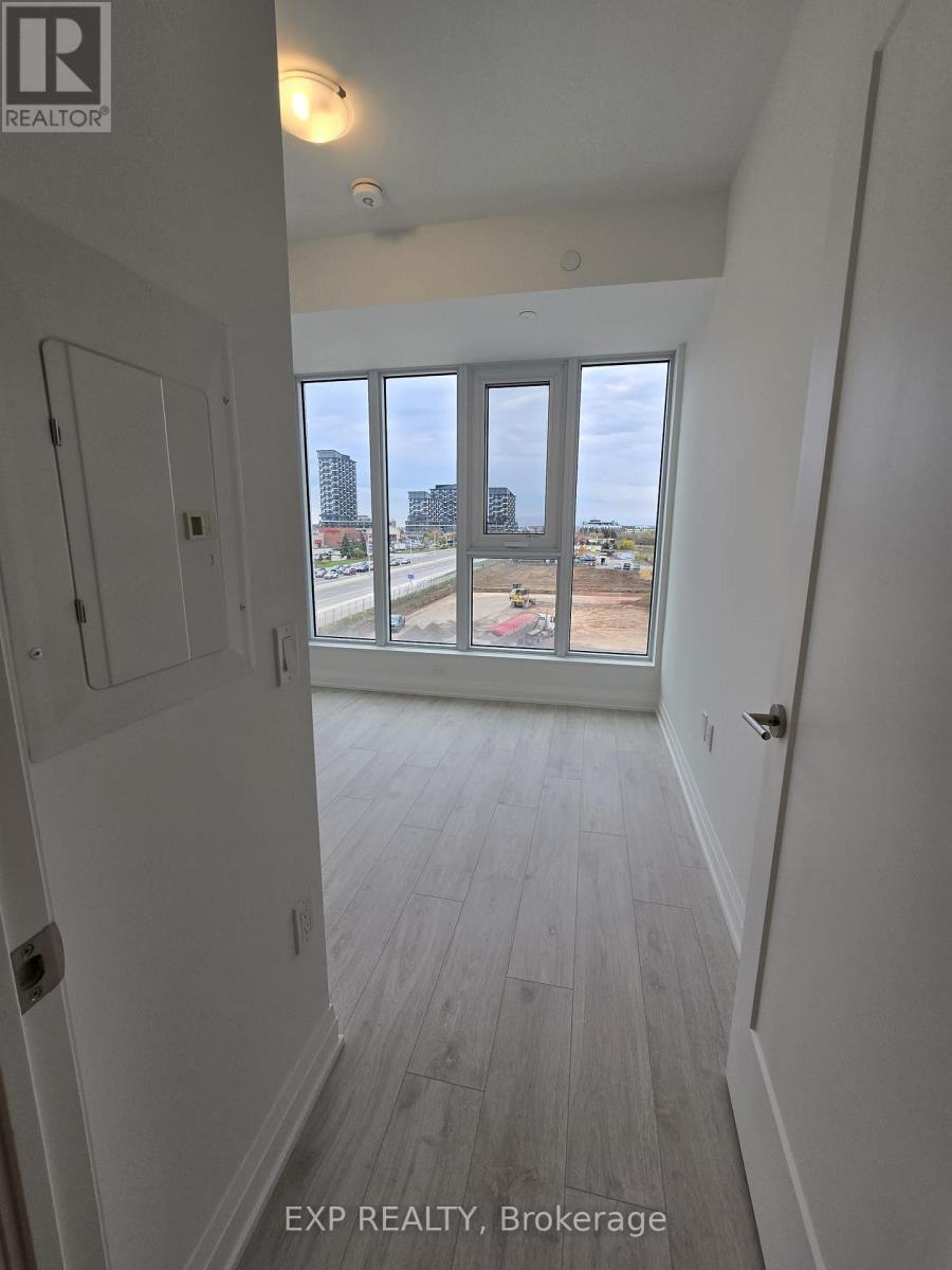 419 - 412 Silver Maple Road, Oakville, ON - Indoor Photo Showing Other Room