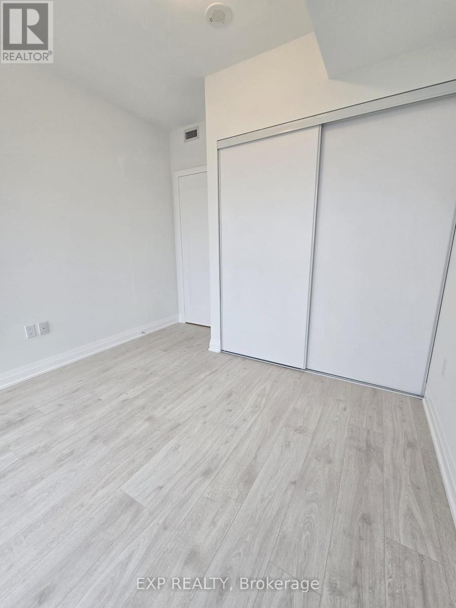 419 - 412 Silver Maple Road, Oakville, ON - Indoor Photo Showing Other Room