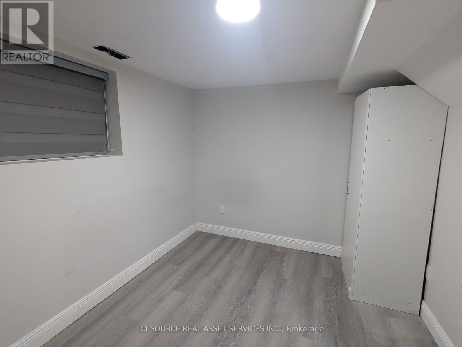 B - 6447 Culp Street, Niagara Falls, ON - Indoor Photo Showing Other Room