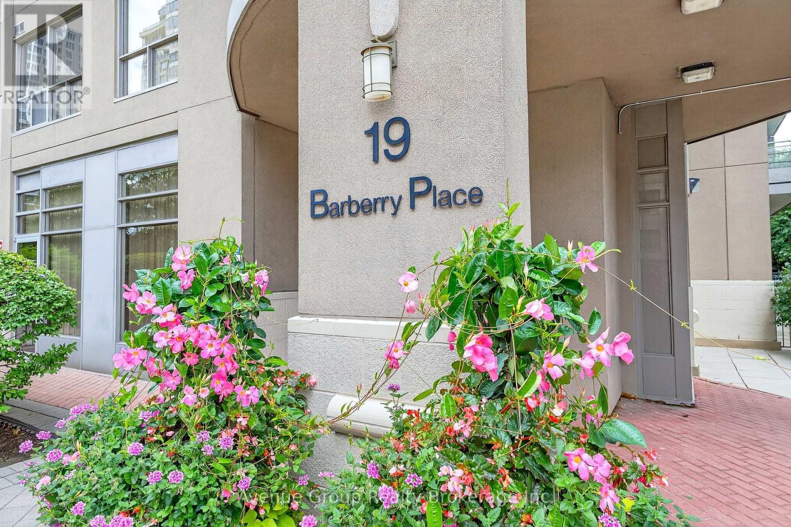 714 - 19 Barberry Place, Toronto, ON - Outdoor