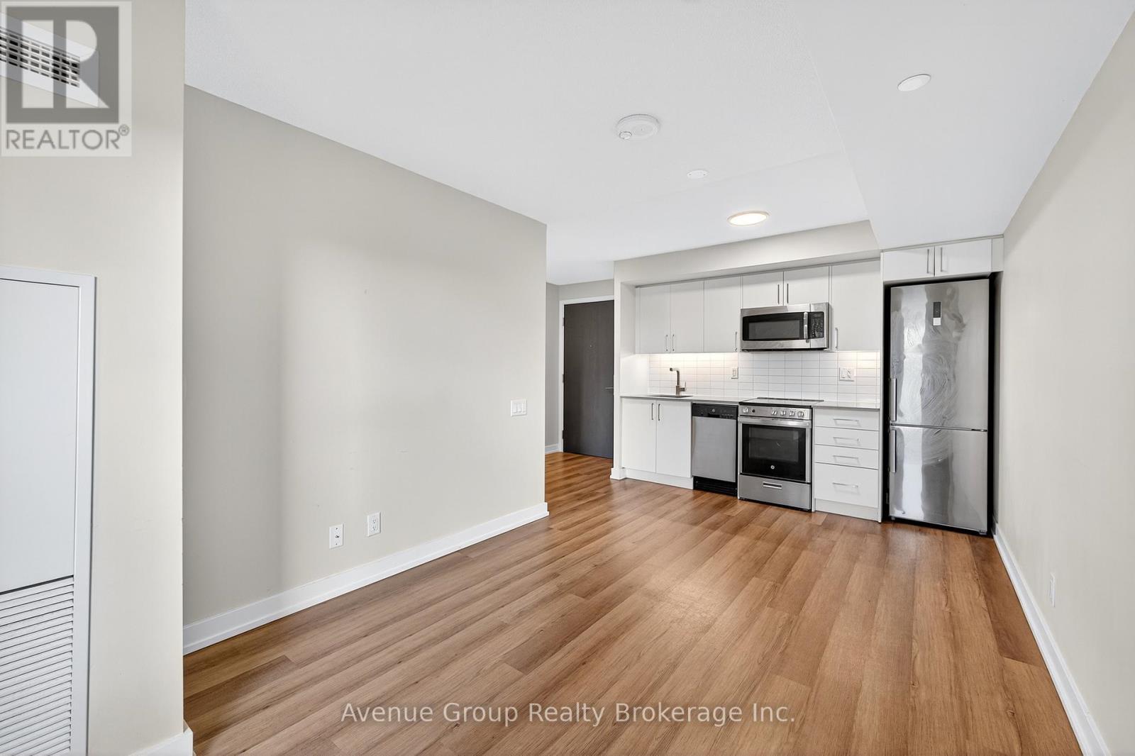 312 - 38 Monte Kwinter Court, Toronto, ON - Indoor Photo Showing Kitchen With Stainless Steel Kitchen