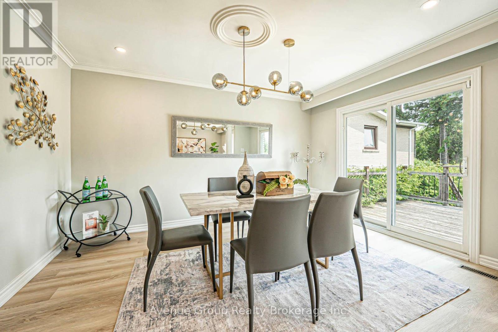 115 Alamosa Drive, Toronto, ON - Indoor Photo Showing Dining Room