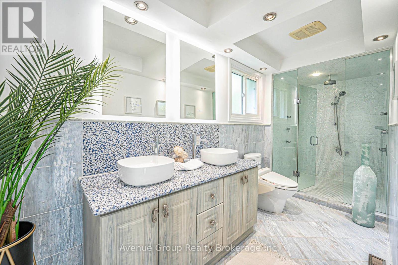 115 Alamosa Drive, Toronto, ON - Indoor Photo Showing Bathroom