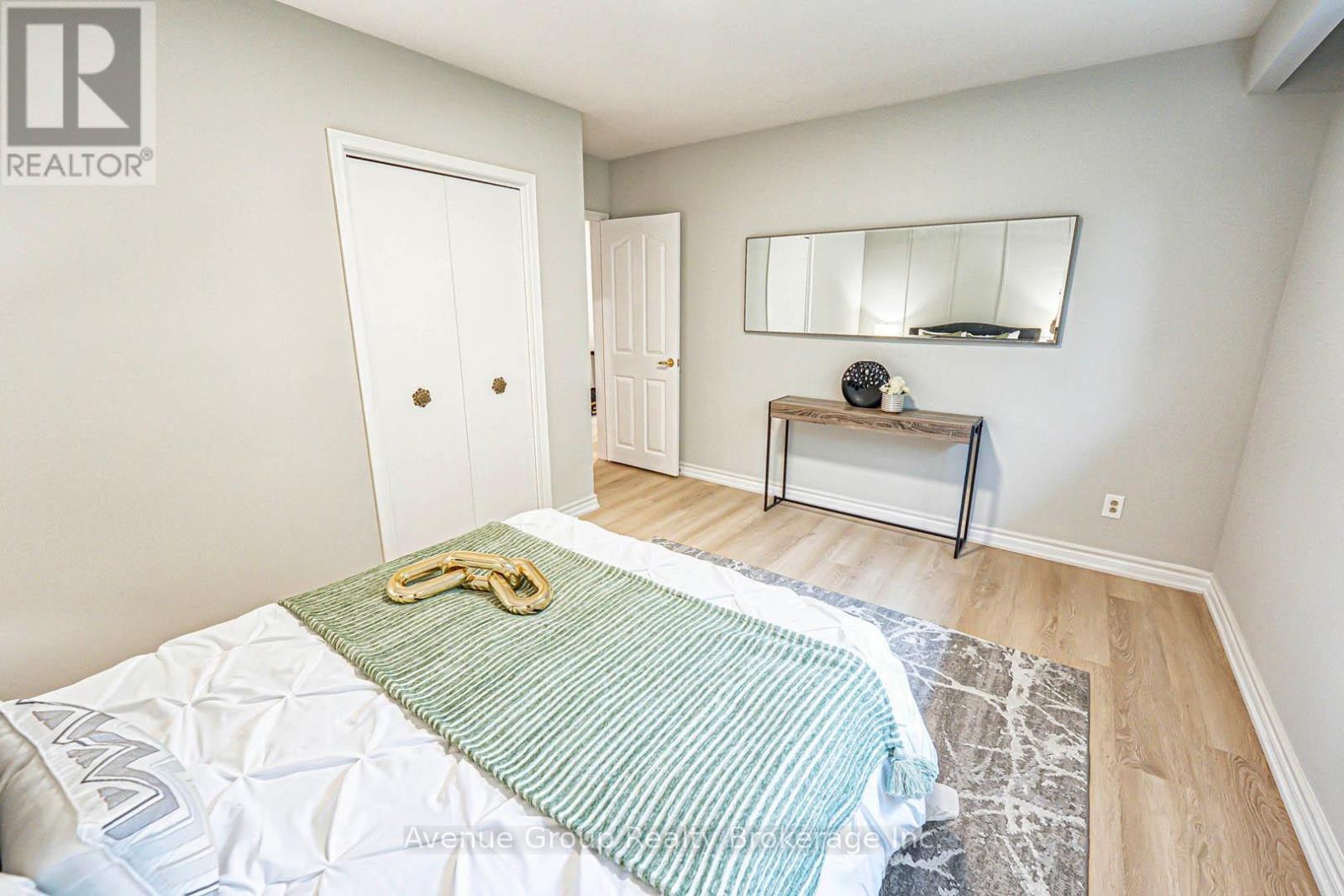 115 Alamosa Drive, Toronto, ON - Indoor Photo Showing Bedroom
