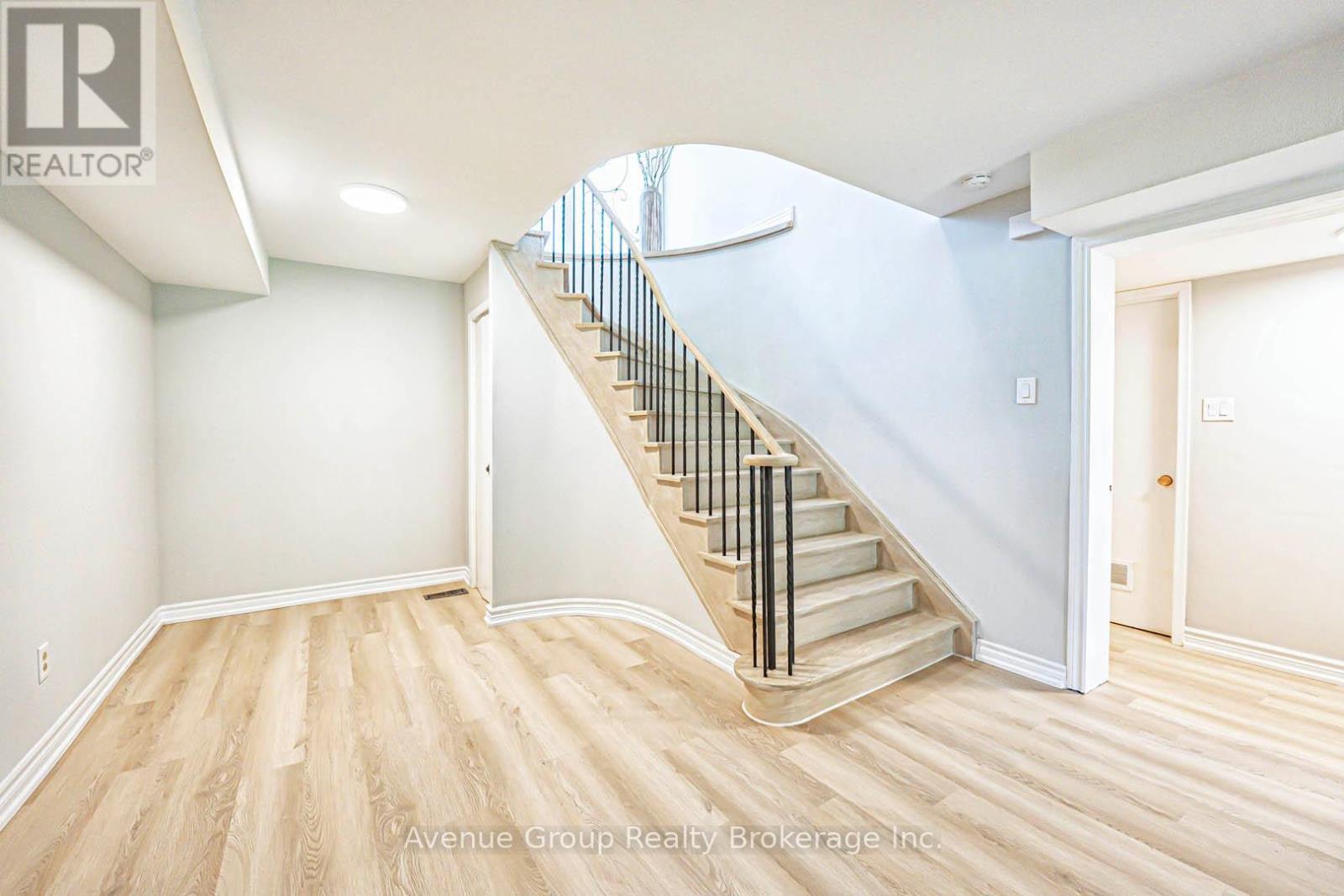 115 Alamosa Drive, Toronto, ON - Indoor Photo Showing Other Room