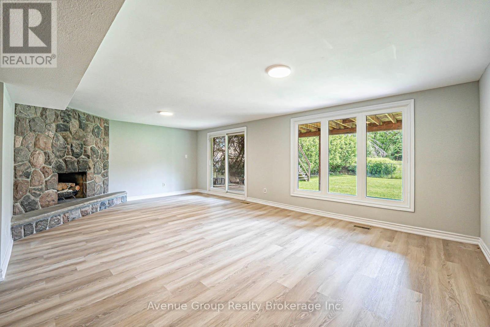 115 Alamosa Drive, Toronto, ON - Indoor With Fireplace