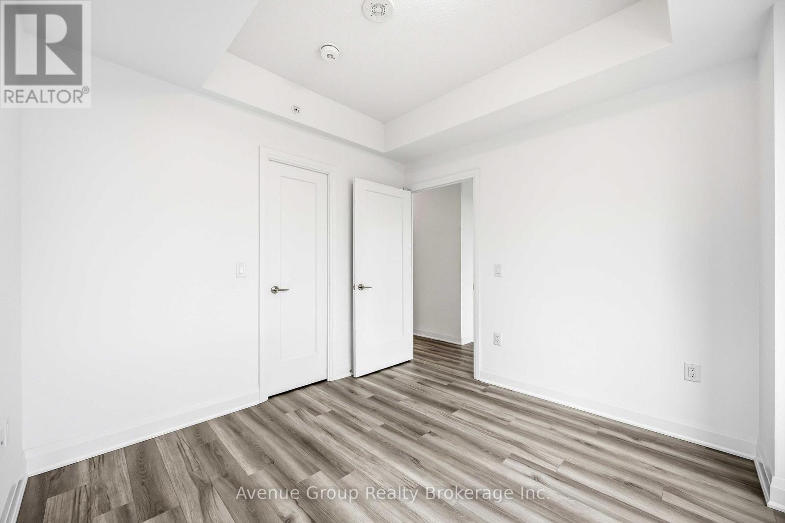 218 - 3220 Sheppard Avenue E, Toronto, ON - Indoor Photo Showing Other Room