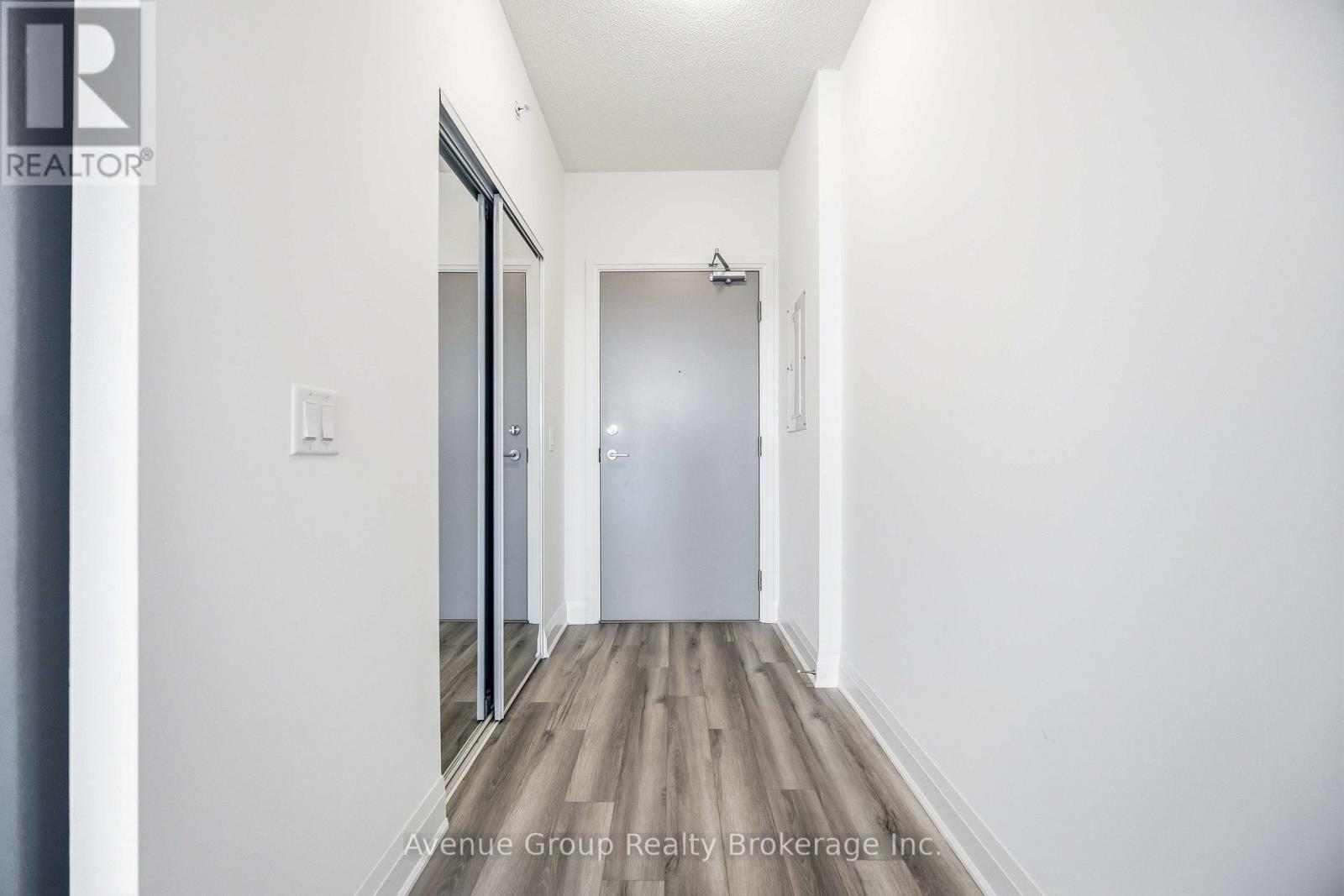 218 - 3220 Sheppard Avenue E, Toronto, ON - Indoor Photo Showing Other Room