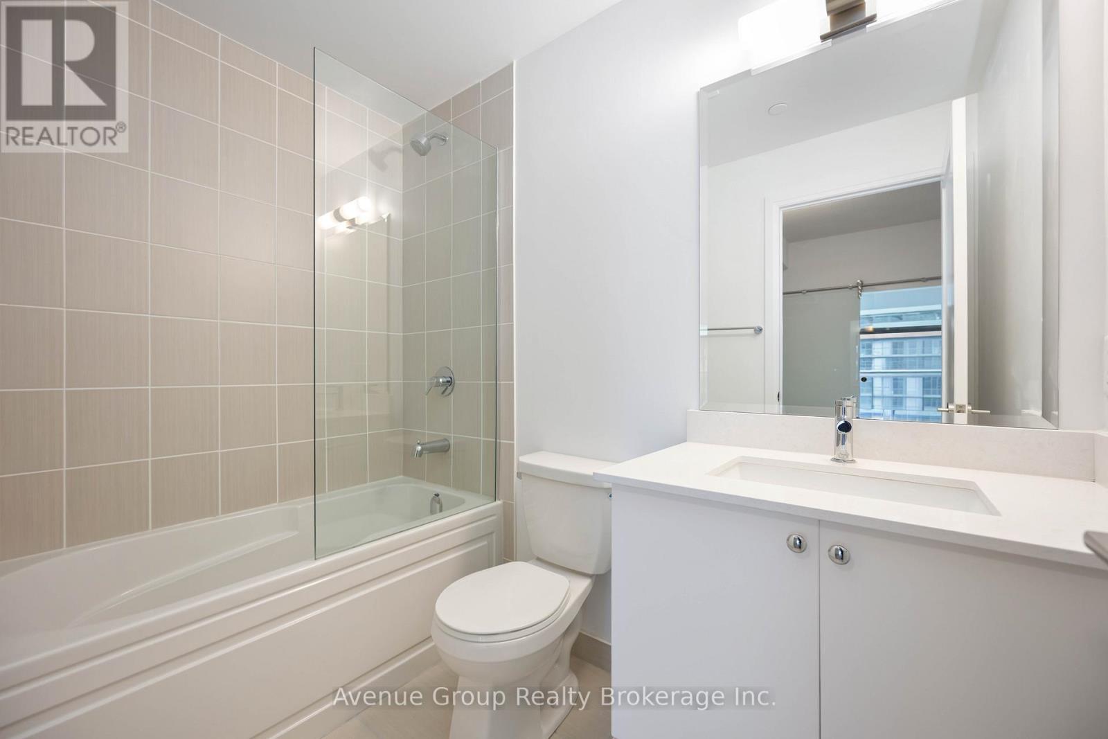 506 - 3220 Sheppard Avenue E, Toronto, ON - Indoor Photo Showing Bathroom