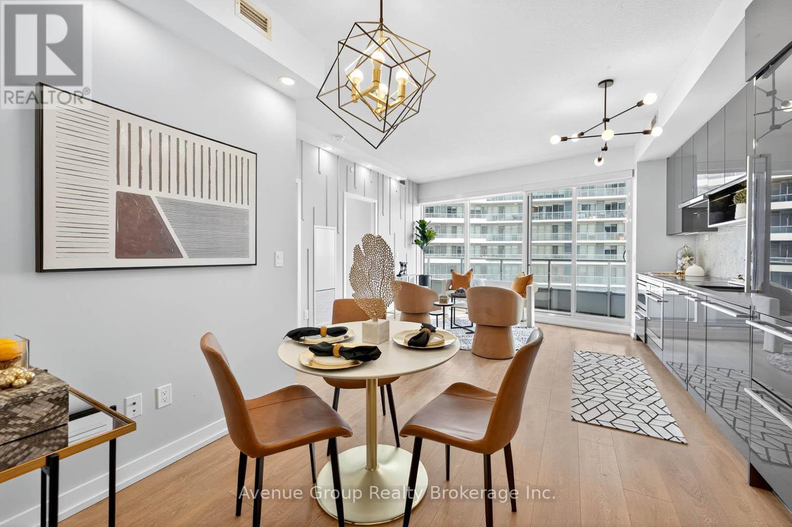 2805 - 115 Mcmahon Drive, Toronto, ON - Indoor Photo Showing Dining Room
