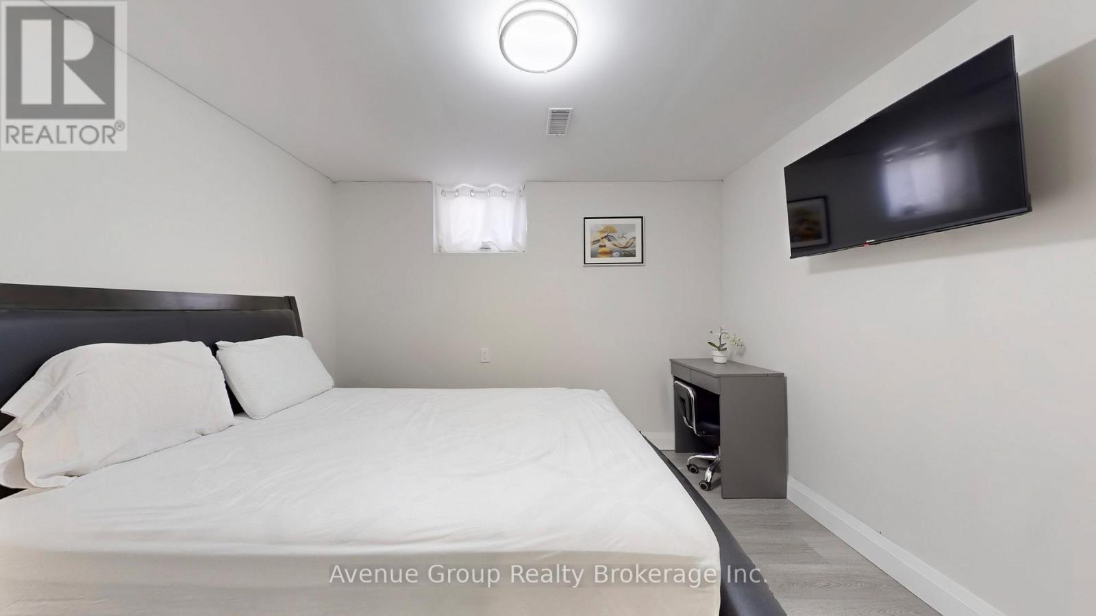 98 Topcliff Avenue, Toronto, ON - Indoor Photo Showing Bedroom