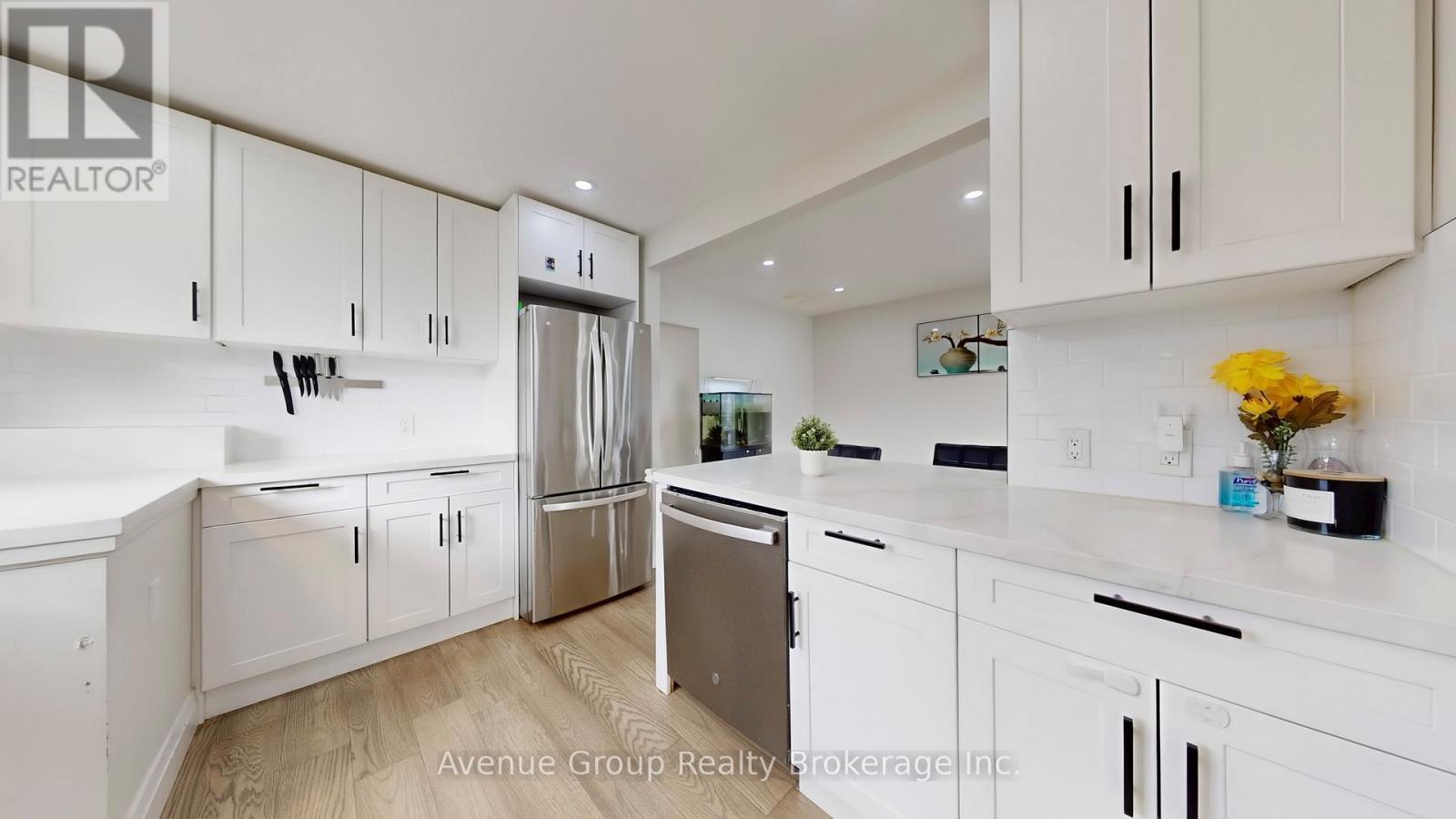 98 Topcliff Avenue, Toronto, ON - Indoor Photo Showing Kitchen With Stainless Steel Kitchen