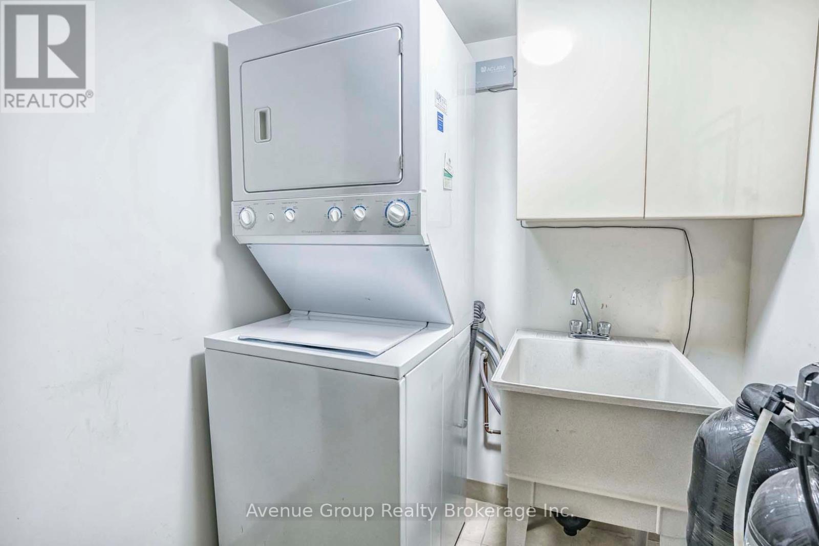 Lower - 38 Hopperton Drive, Toronto, ON - Indoor Photo Showing Laundry Room
