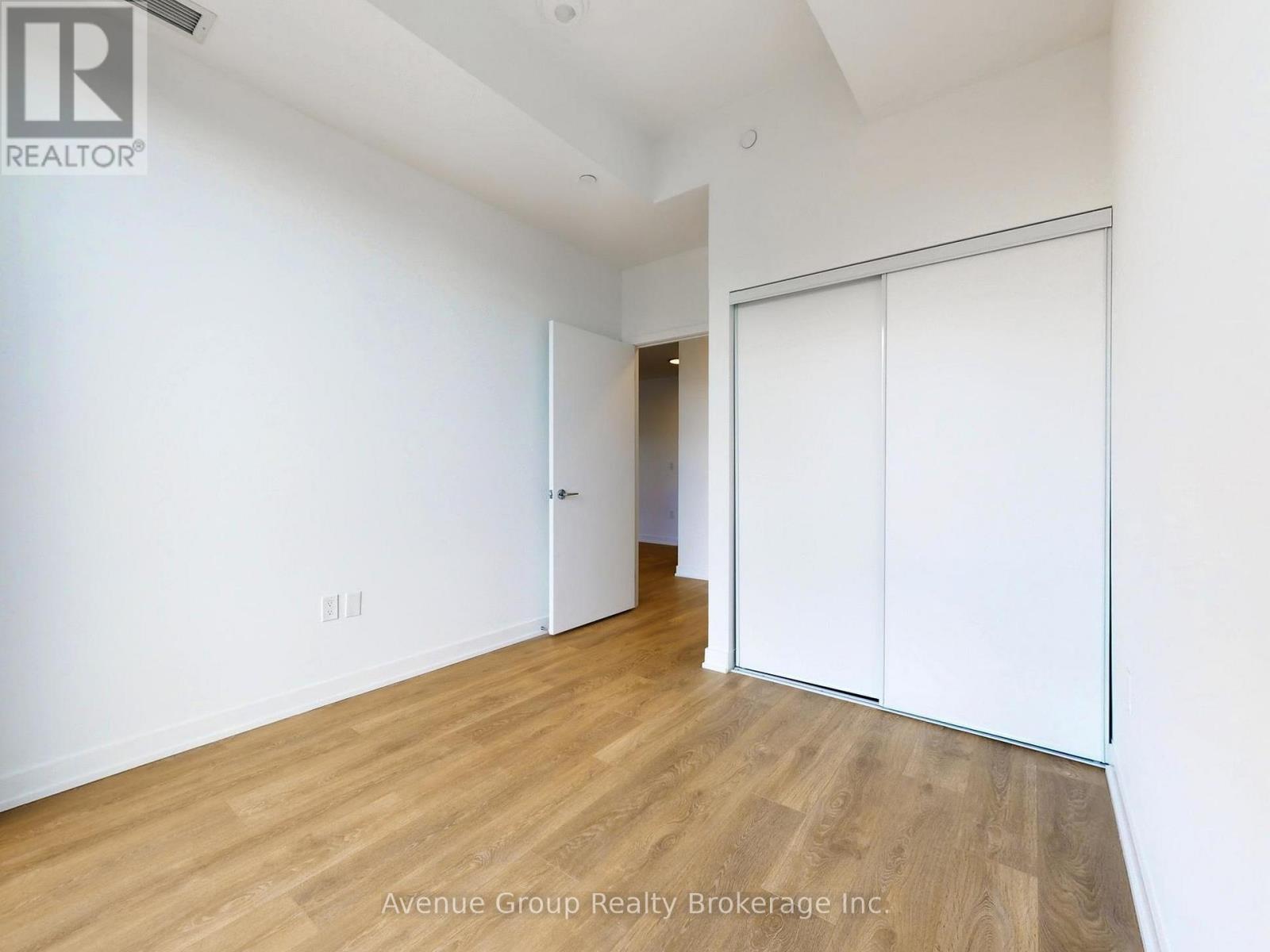 620 - 1037 The Queensway, Toronto, ON - Indoor Photo Showing Other Room