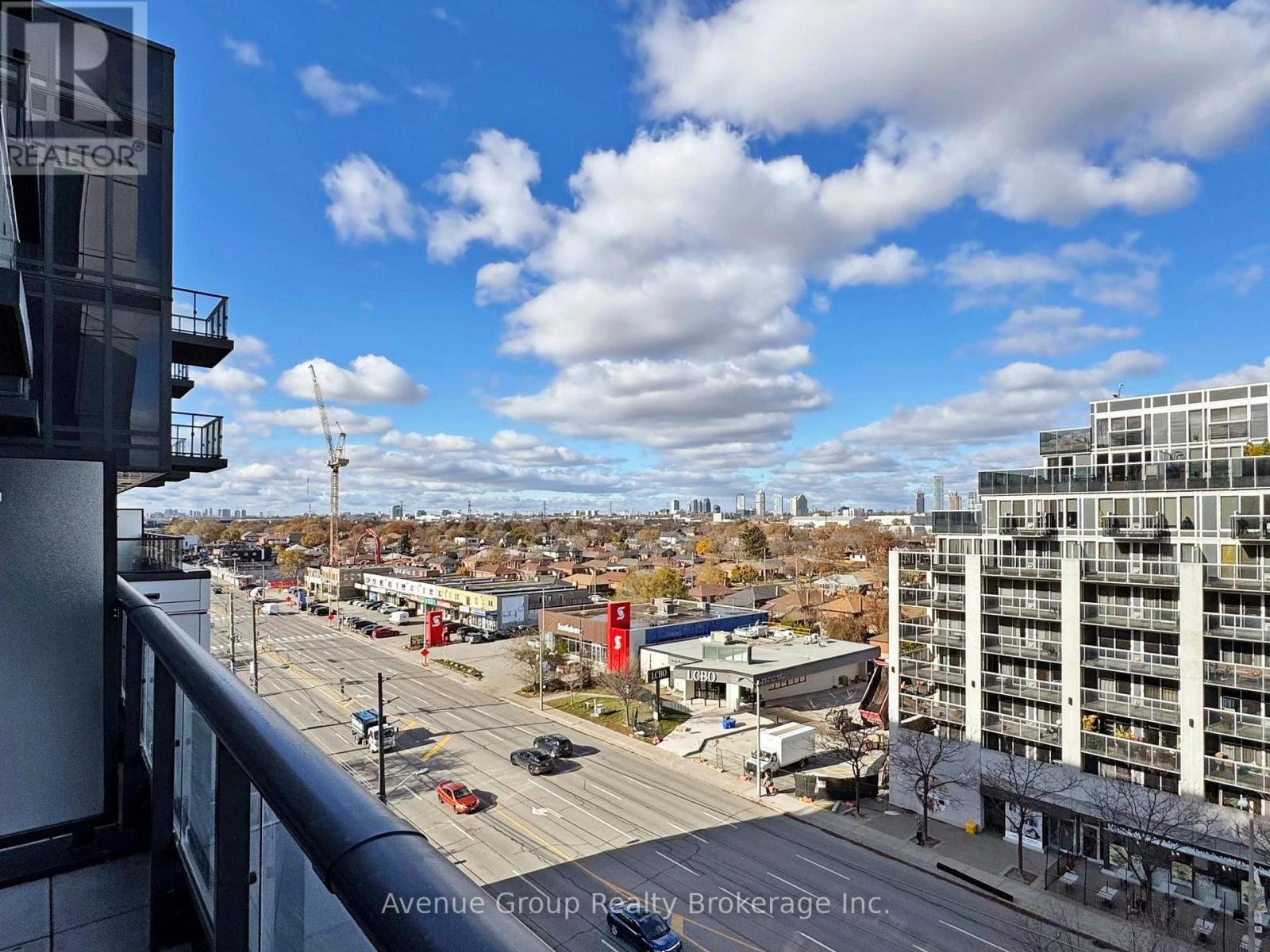 620 - 1037 The Queensway, Toronto, ON - Outdoor With View
