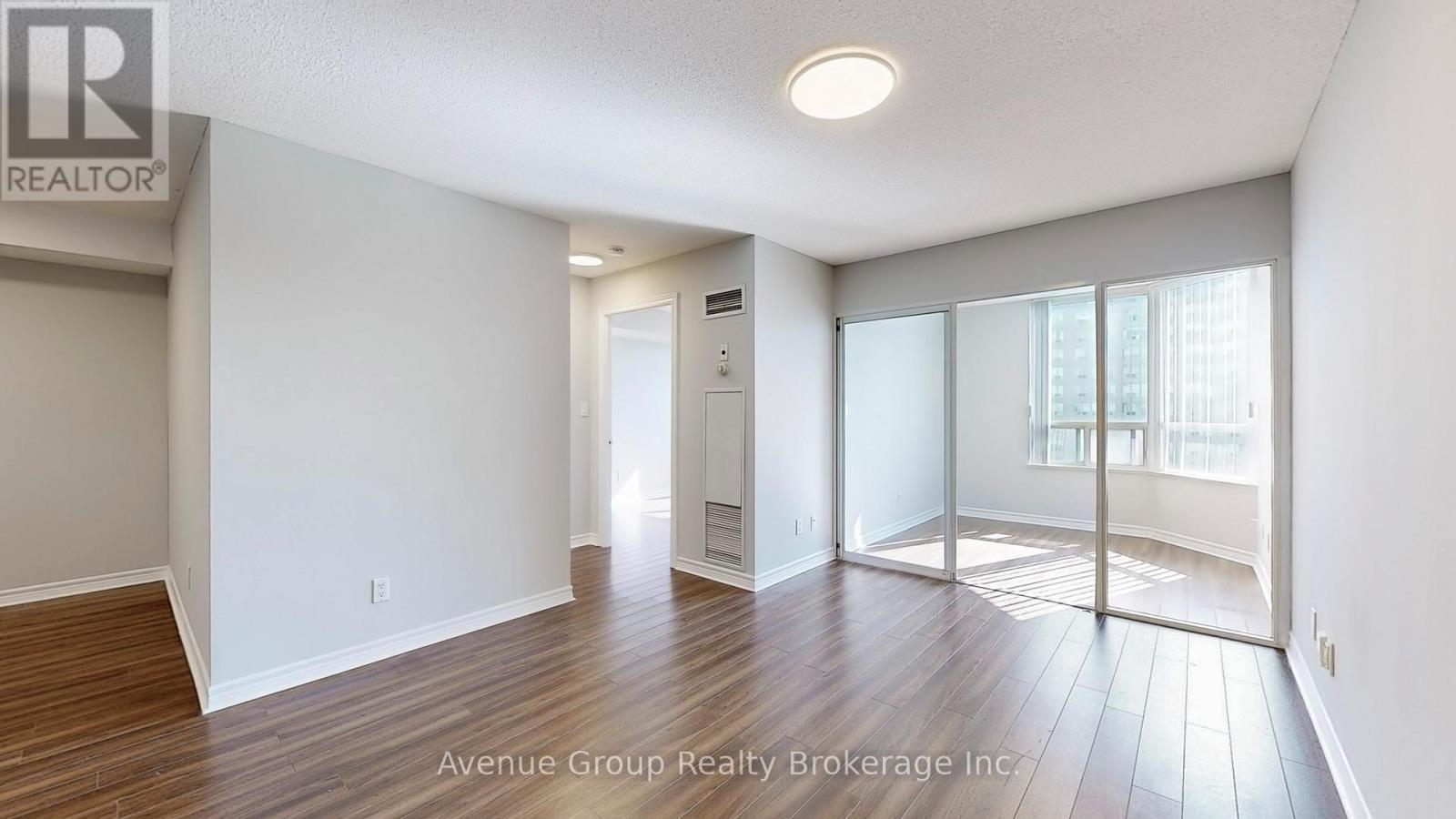 1527 - 68 Corporate Drive, Toronto, ON - Indoor Photo Showing Other Room