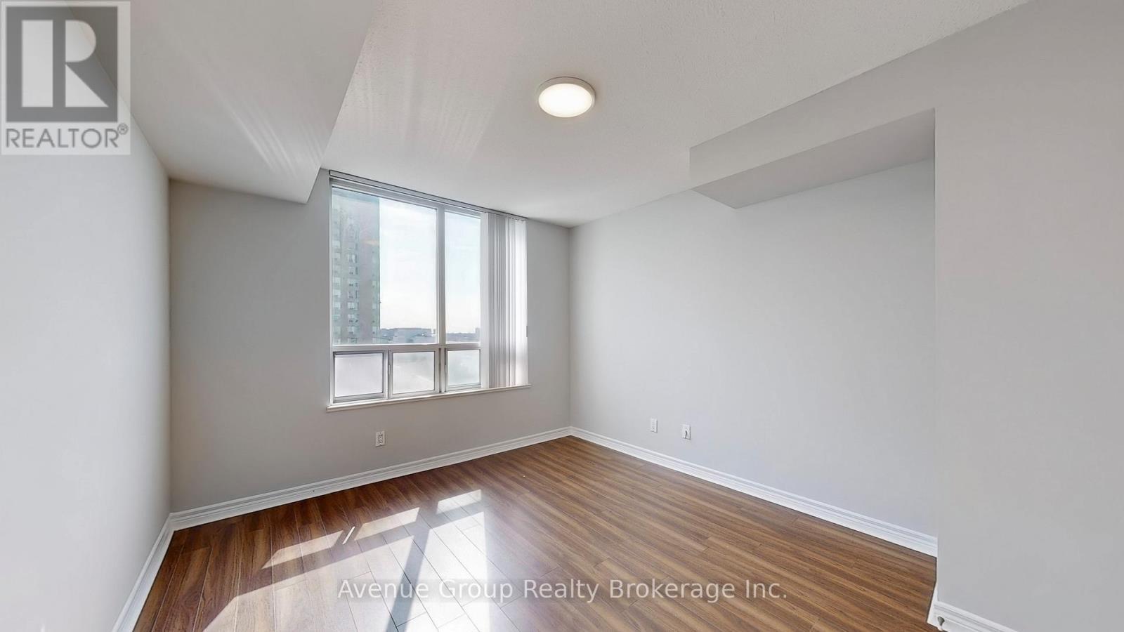 1527 - 68 Corporate Drive, Toronto, ON - Indoor Photo Showing Other Room