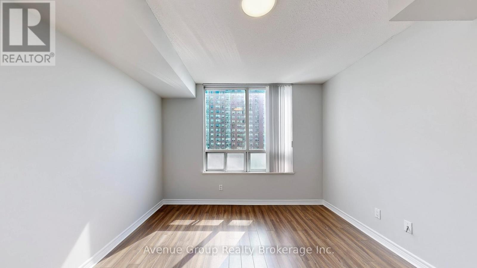 1527 - 68 Corporate Drive, Toronto, ON - Indoor Photo Showing Other Room