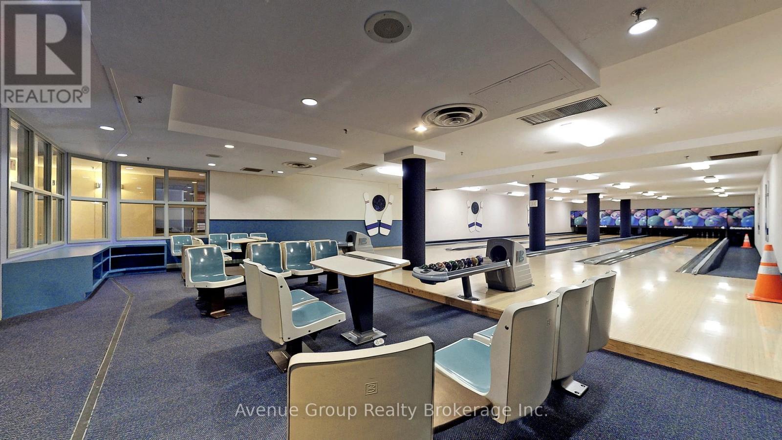 1527 - 68 Corporate Drive, Toronto, ON - Indoor Photo Showing Other Room