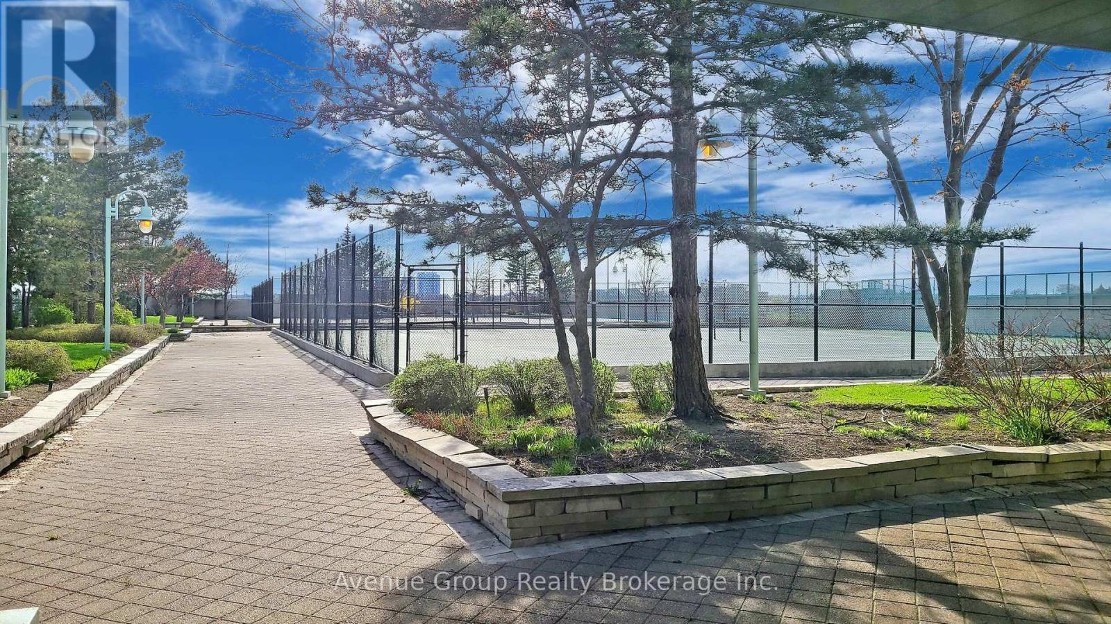 1527 - 68 Corporate Drive, Toronto, ON - Outdoor With View