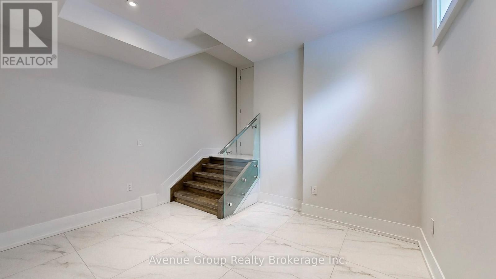 93 Tamworth Road, Toronto, ON - Indoor Photo Showing Other Room