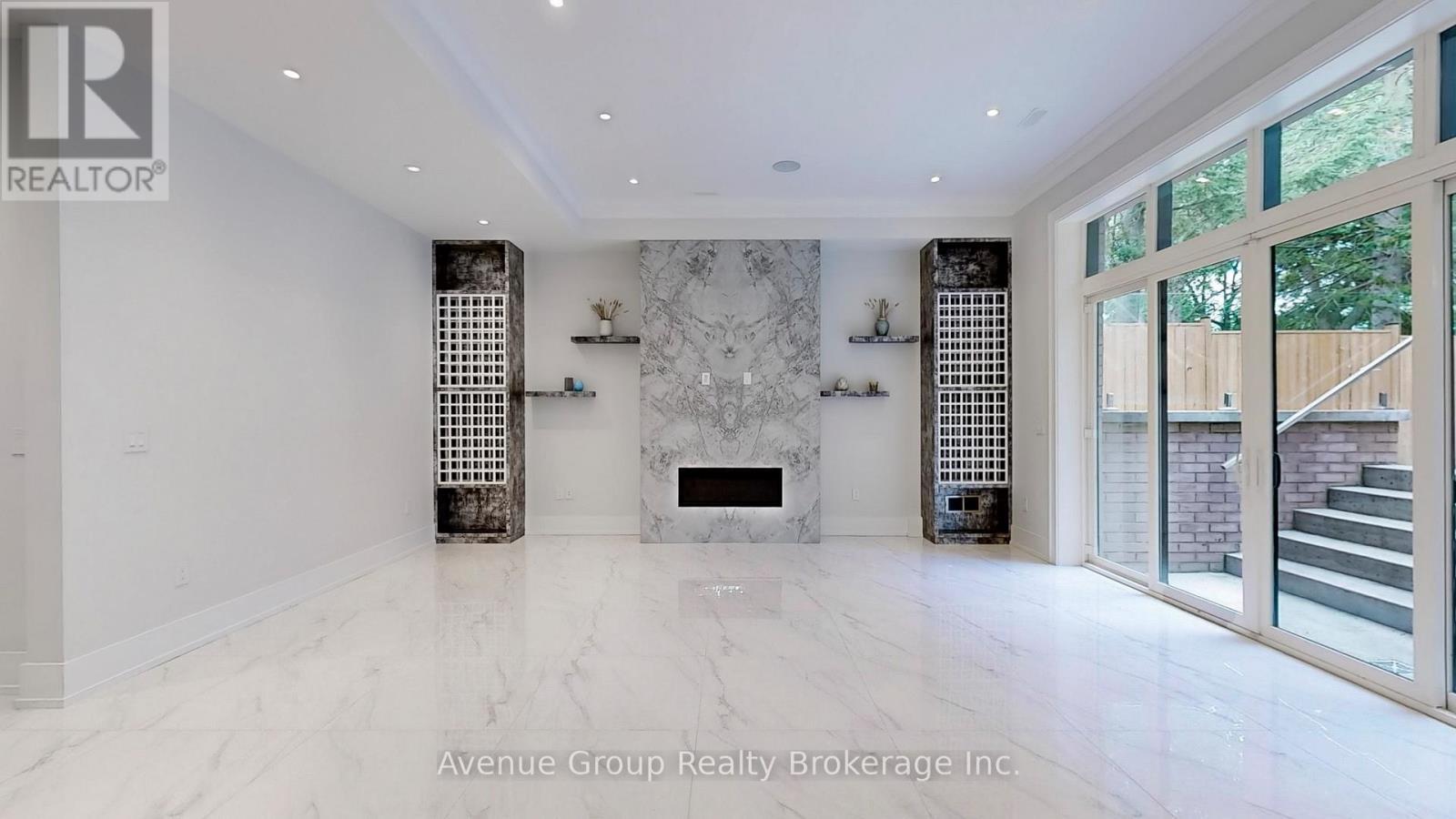 93 Tamworth Road, Toronto, ON - Indoor Photo Showing Other Room