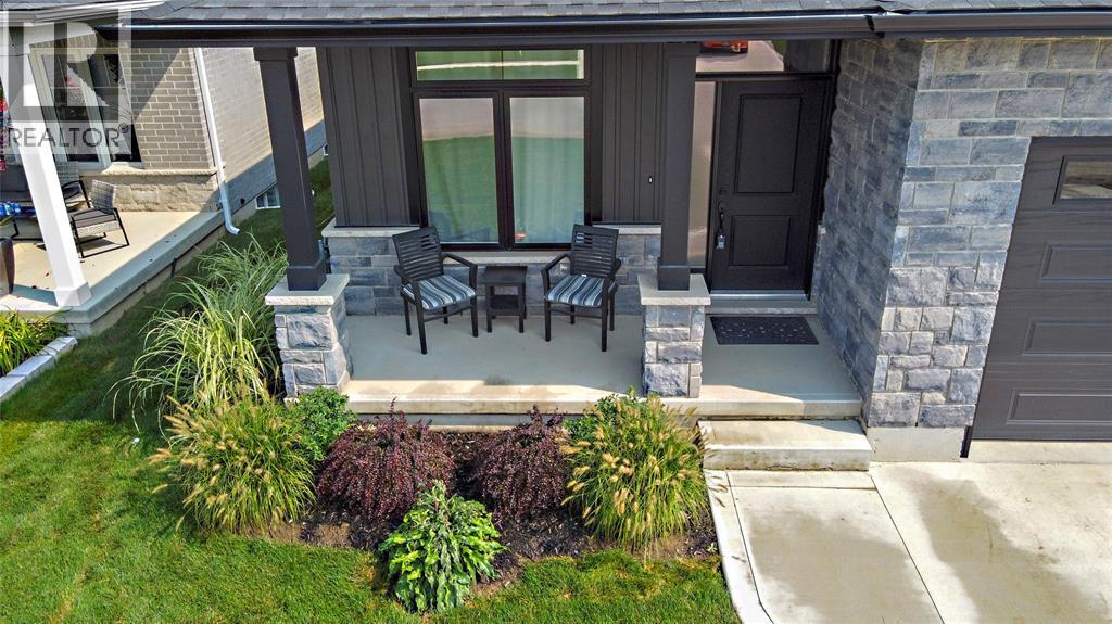 672 Ketter Way, Plympton-Wyoming, ON - Outdoor