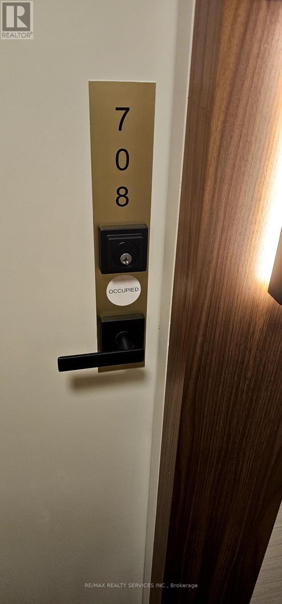 708 - 327 King Street, Toronto, ON - Indoor Photo Showing Other Room