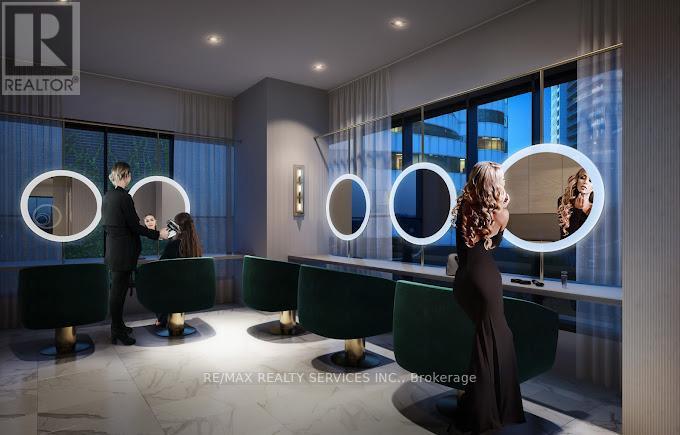 708 - 327 King Street, Toronto, ON - Indoor Photo Showing Other Room