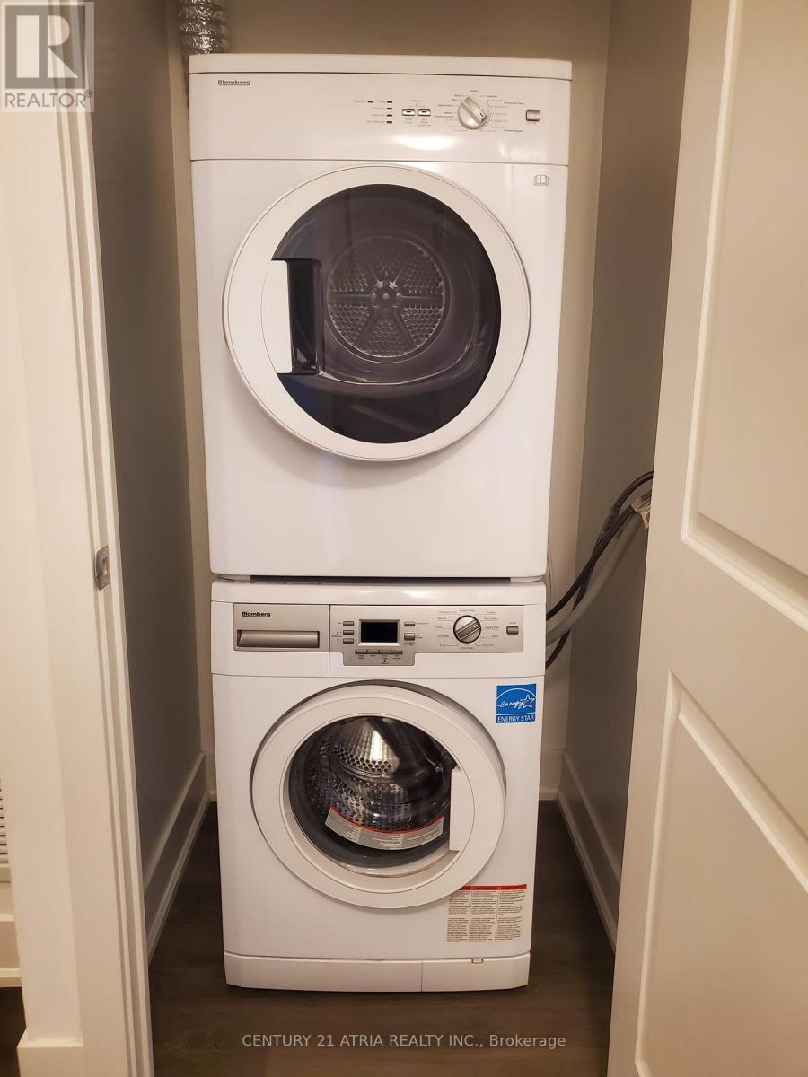 816 - 180 Enterprise Boulevard, Markham, ON - Indoor Photo Showing Laundry Room