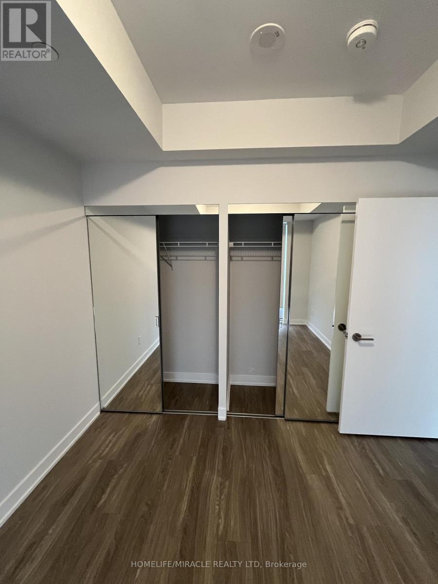 3411 - 4130 Parkside Village Drive, Mississauga, ON - Indoor