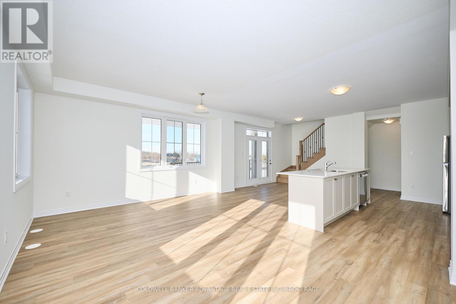 98 Feather Road, Welland (Dain City), ON - Indoor