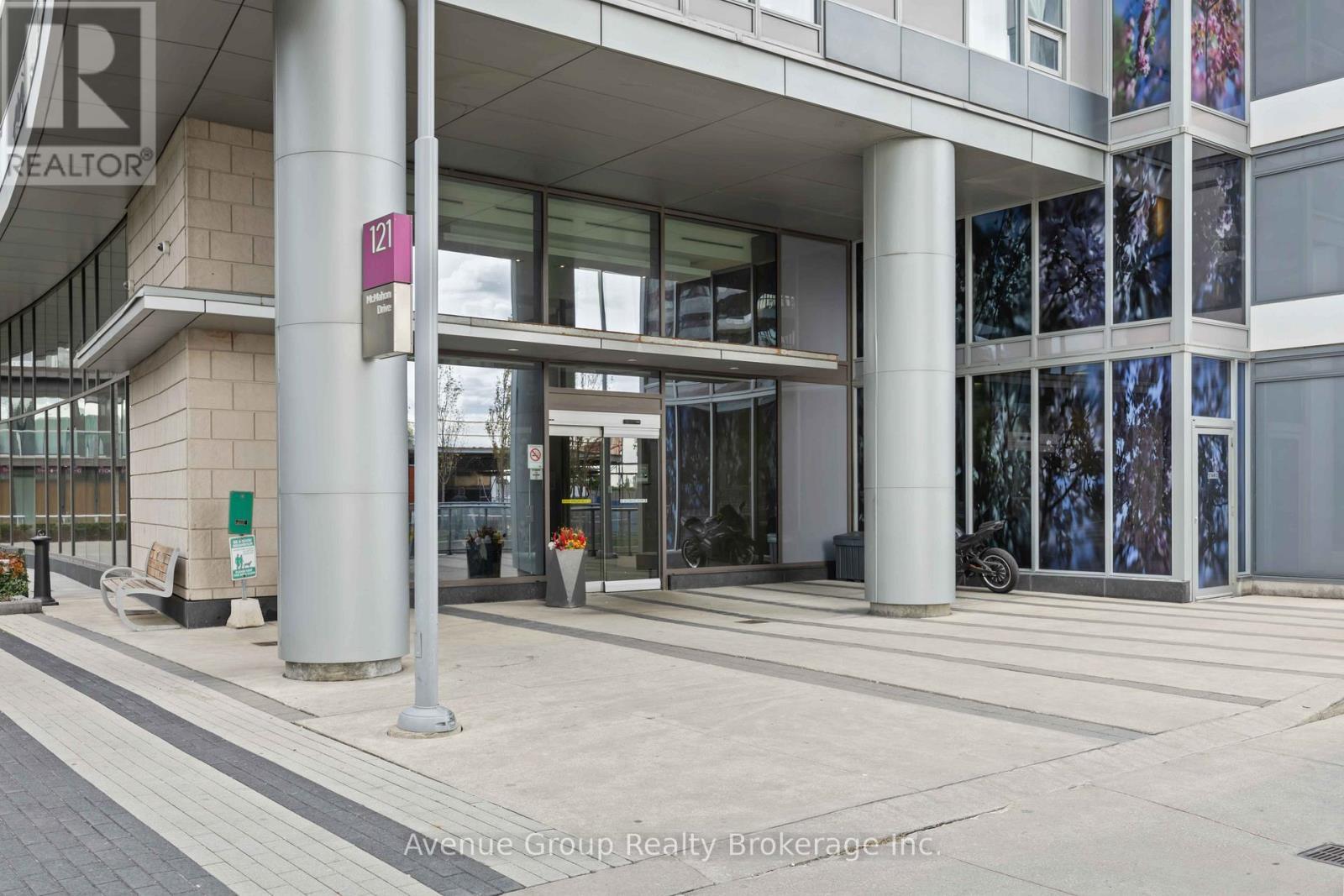 2917 - 121 Mcmahon Drive, Toronto, ON - Outdoor