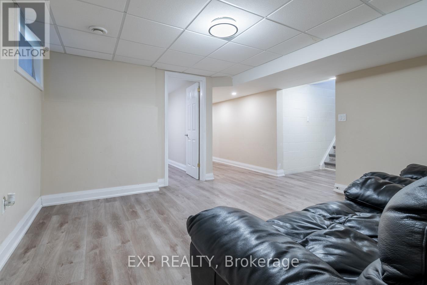 11 Garden Street, Thorold (Thorold Downtown), ON - Indoor Photo Showing Other Room