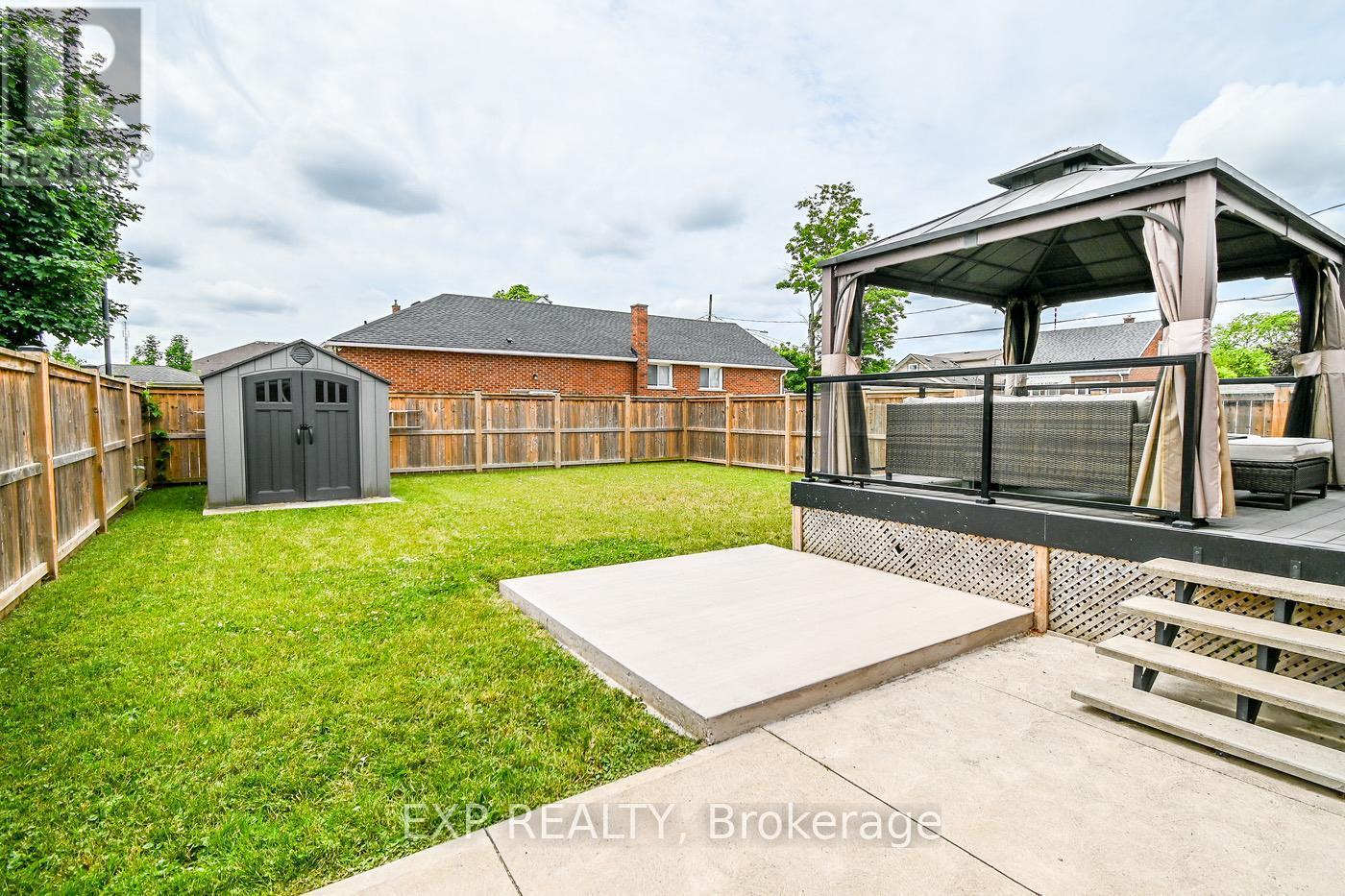 11 Garden Street, Thorold (Thorold Downtown), ON - Outdoor With Deck Patio Veranda