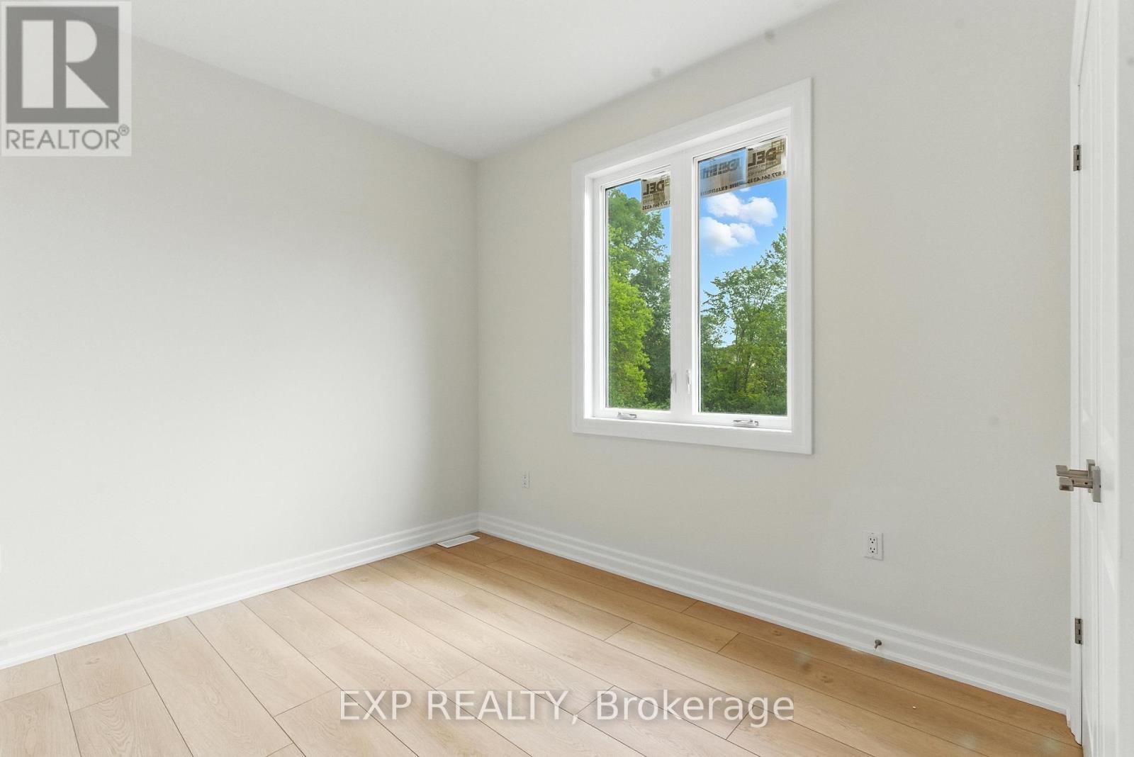 116 Forks Road E, Welland (Dain City), ON - Indoor Photo Showing Other Room