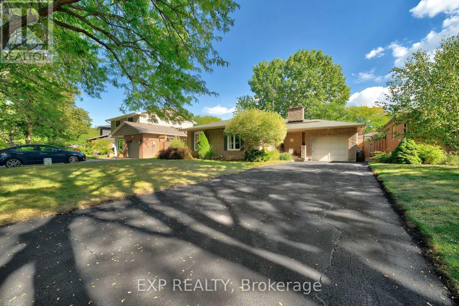 25 Ziraldo Road, St. Catharines (Martindale Pond), ON - Outdoor