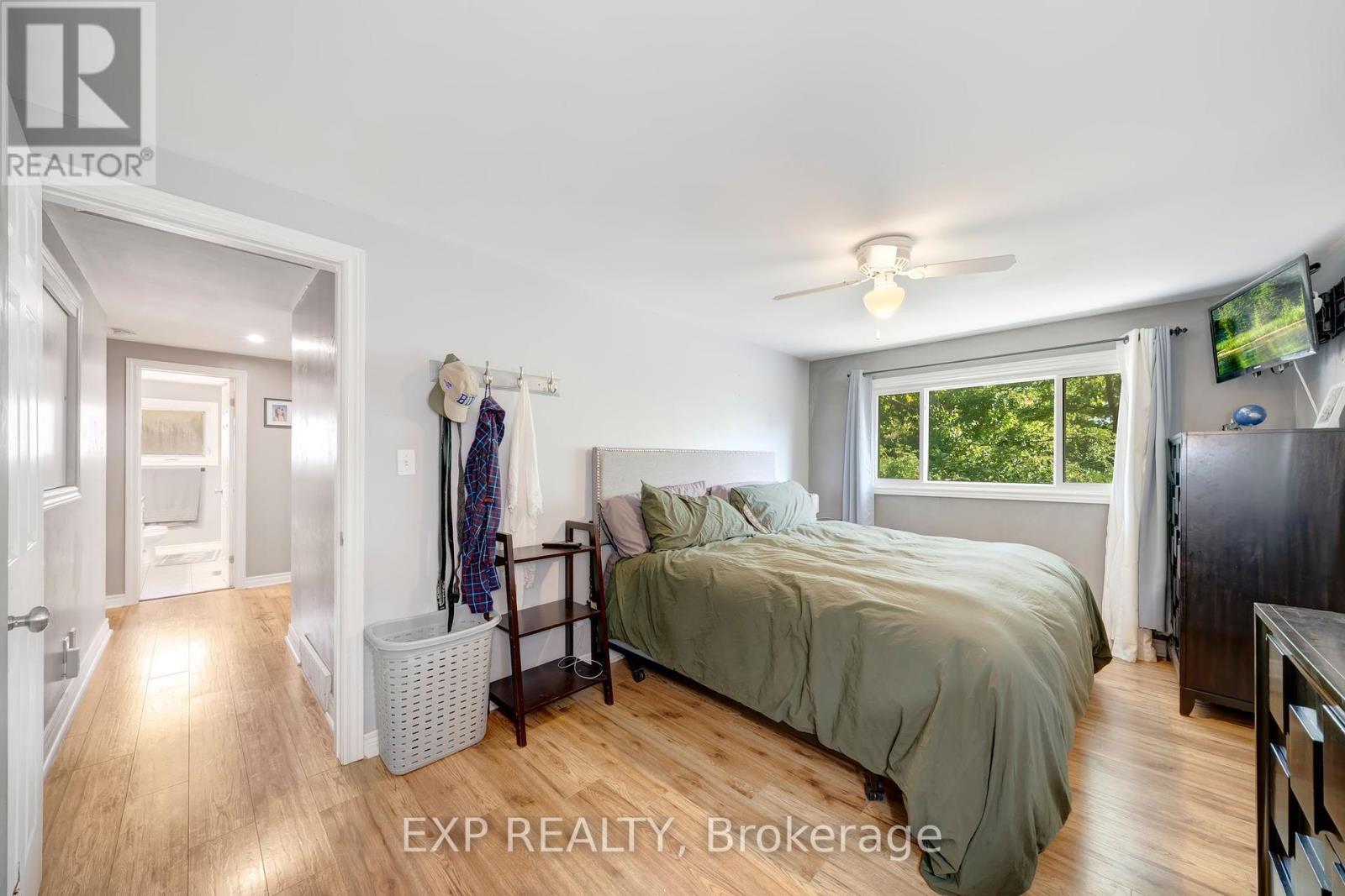 Primary Bedroom - 25 Ziraldo Road, St. Catharines (Martindale Pond), ON - Indoor Photo Showing Bedroom