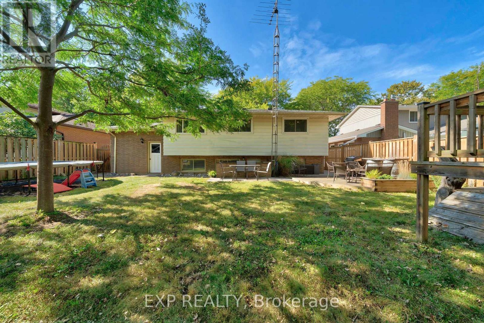 25 Ziraldo Road, St. Catharines (Martindale Pond), ON - Outdoor