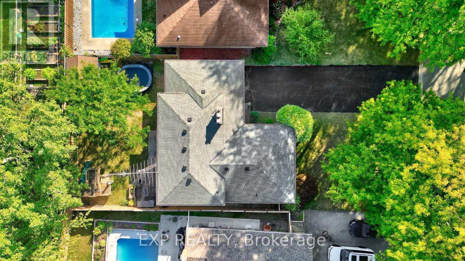 25 Ziraldo Road, St. Catharines (Martindale Pond), ON - Outdoor