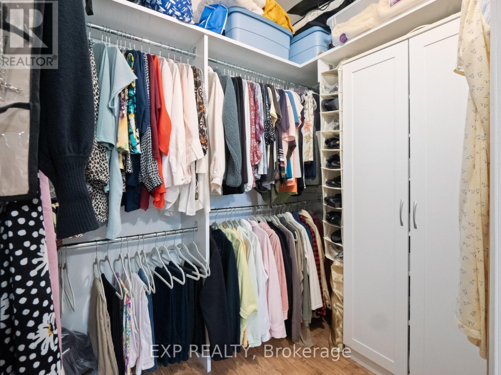 36 Rainbow Court, Welland (Broadway), ON - Indoor With Storage